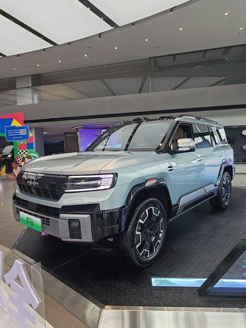 佛山206比亚迪方程豹硬派越野的爆款，英菲尼迪35周年与你共成长